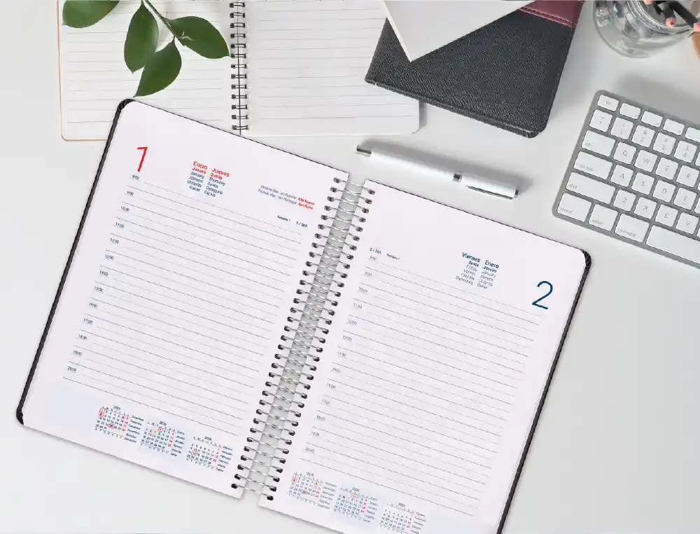 Agenda espiral Olbia A4 2026 día página 60gr FSC Liderpapel