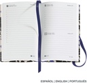 Agenda 2026 día por página, Formato pequeño (90 x 140 mm), Planificación diaria, Cubierta rígida cartón, Espiral, Cierre goma elástica, Papel 80 g/m², Español-EN-PT, Black&Blue Miquelrius