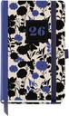 Agenda 2026 día por página, Formato pequeño (90 x 140 mm), Planificación diaria, Cubierta rígida cartón, Espiral, Cierre goma elástica, Papel 80 g/m², Español-EN-PT, Black&Blue Miquelrius
